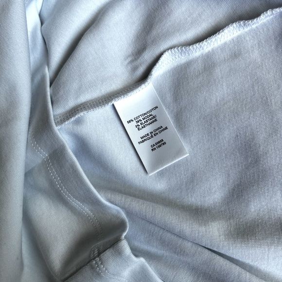 RW&Co Basic White Crew Neck T-Shirt *NWT* Large - Picture 7 of 9